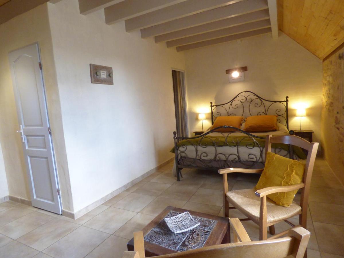 Bed and Breakfast Britavit Saint-Avit-Sénieur Zewnętrze zdjęcie